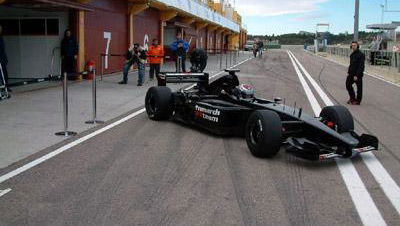 Verstappen tests for Minardi, tyre woes continue.