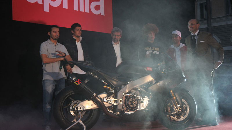 Aprilia presents the RSV4.