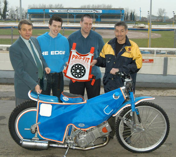 Sanchez breaks writst at Kings Lynn.