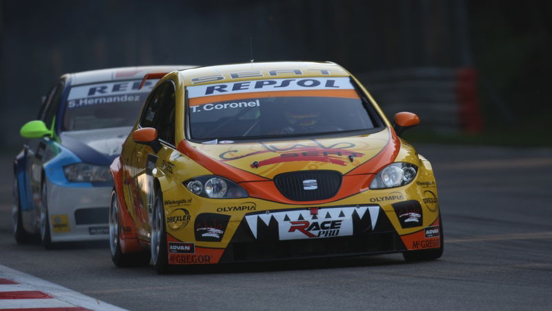 Okayama 2008: Coronel holds on for maiden win.