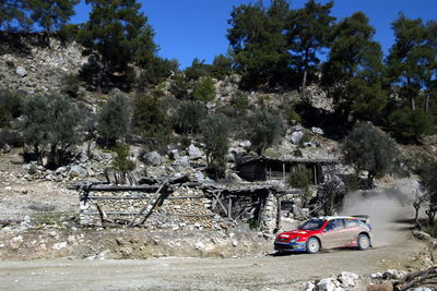 Citroen roasts opposition on the gravel of Turkey!