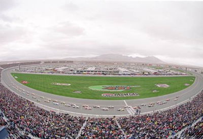 Cofer takes Late Model win at LVMS.