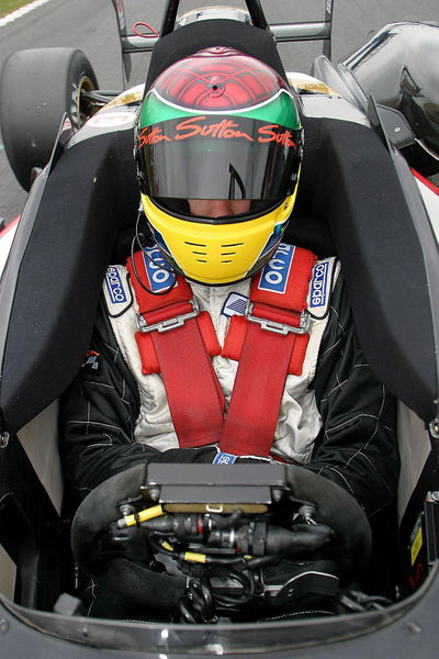 Carlin heads Snetterton pre-race testing.