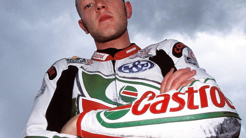 Honda Racing makes Heckles a permanent signing.