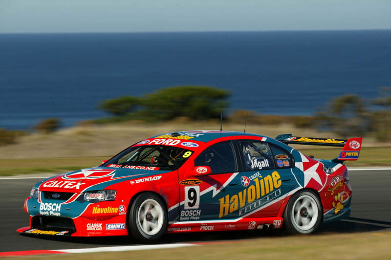 Super Cheap Auto re-signs with Ellery.