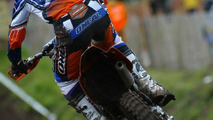 Sandiford-Smith stuns on Adult debut.