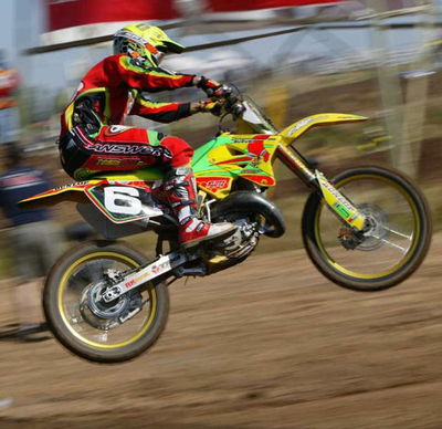 Pastrana reveals 2004 plans.