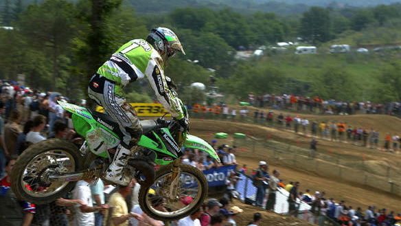 Maschio rides through wrist injury.