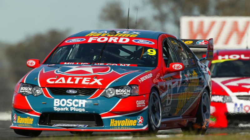 Biggest ever sporting crowd for Big Pond 300.