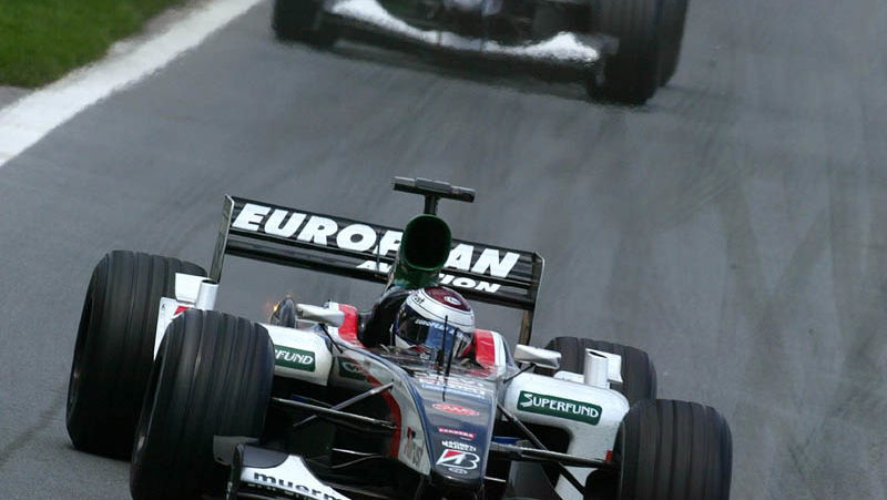 Minardi net sponsorship deal with Wilux Benelux.
