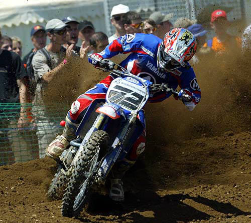 Suzuki sack Pichon - Smets to sign today?