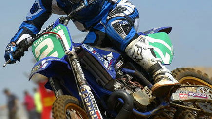 Incident filled Isle of Wight for Dixon trio.