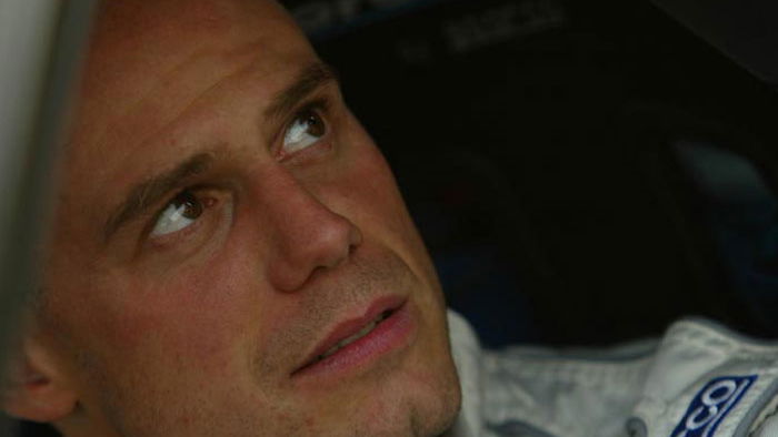 Rowe wins in Australia to lead PCWRC.