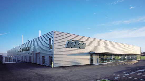Barragan joins KTM's 2006 factory MX1 line-up.