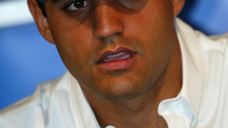 Montoya storms out of press conference.
