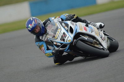 Rizla's silver racers on the pace at Donington.
