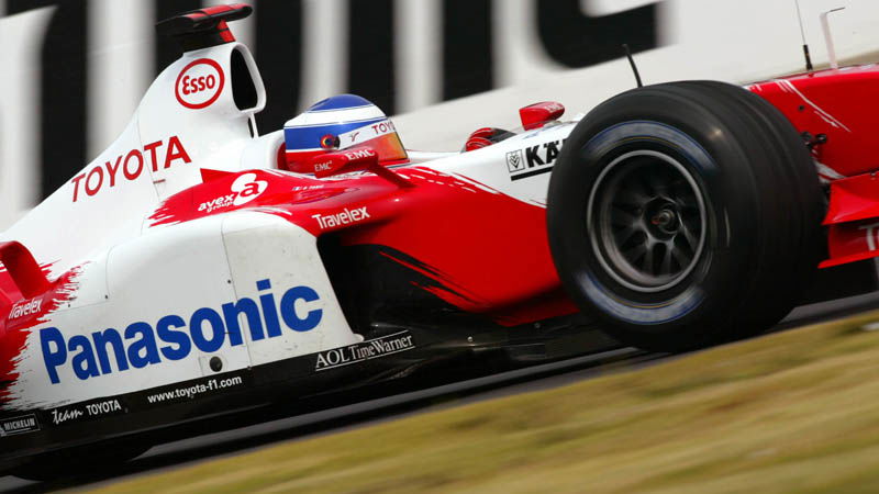 Toyota processes sponsorship deal with Intel.