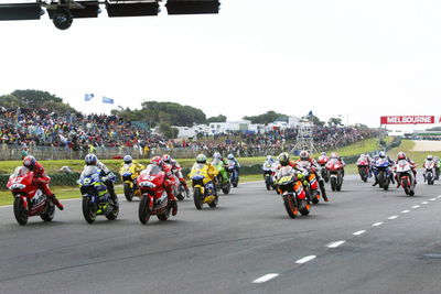 Rossi wins Island thriller - despite penalty!