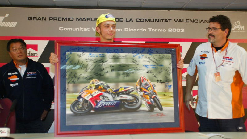 Rossi leaves Honda.