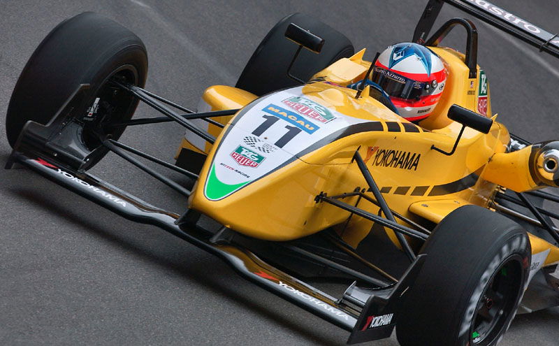 Dirani signs for Carlin.