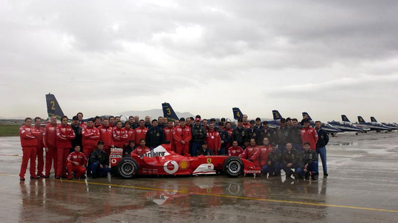 Eurofighter versus Schumi's F2003-GA: result 2-1.