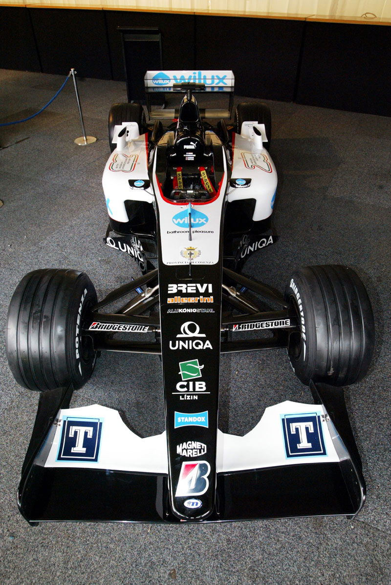 Superfund re-invests in Minardi.