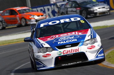 Lowndes leads Ford charge in qualifying.