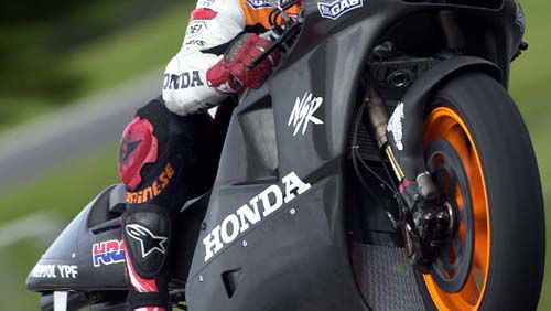 Criville injured in Jerez crash.