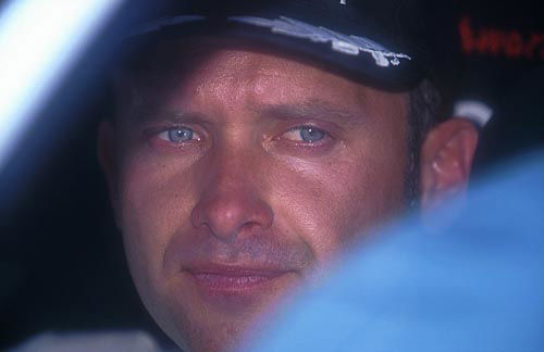 Climent thrills home crowd in final appearance.