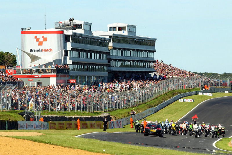 Mainwaring ruled out, Hillier to replace