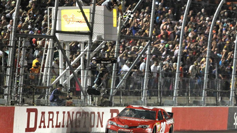 2013 Darlington NASCAR: Kenseth back on a winning streak