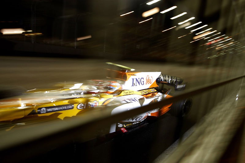 Alonso startled by lack of race pace