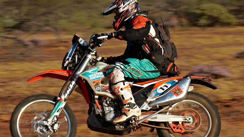 Alister McRae wins class on Australasian Safari
