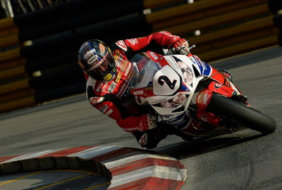 Hutchinson victorious at Macau Grand Prix