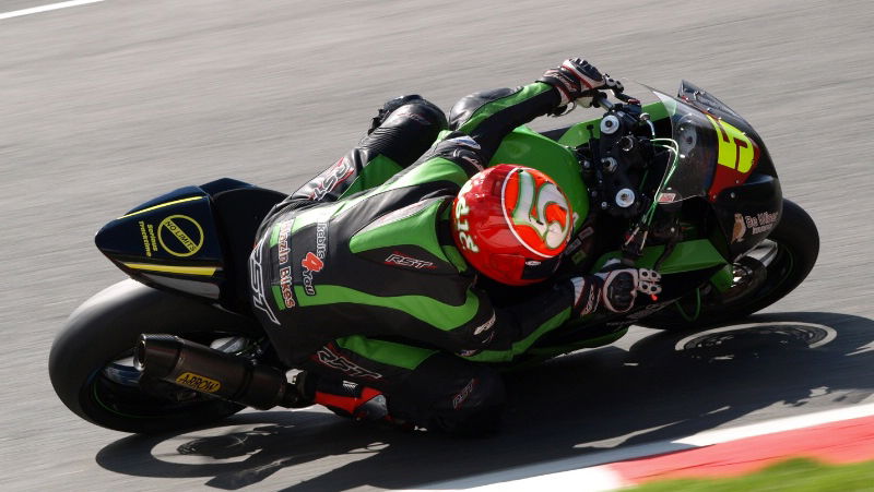 Sheene in British Supersport debut with Quelch Afterdark