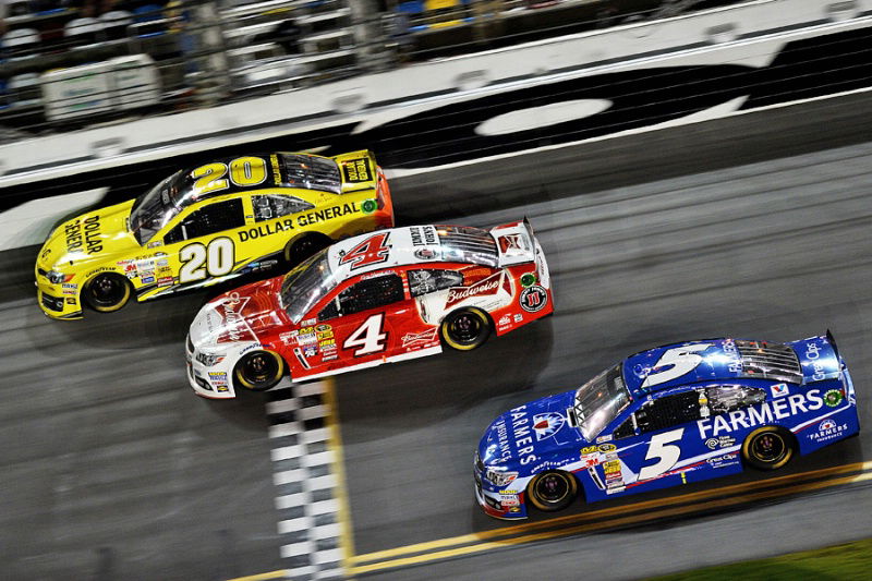 Practice wrecks send seven to the back