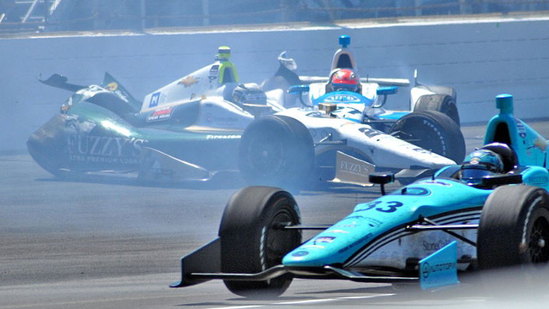 Carpenter lashes out at Hinch over Indy crash