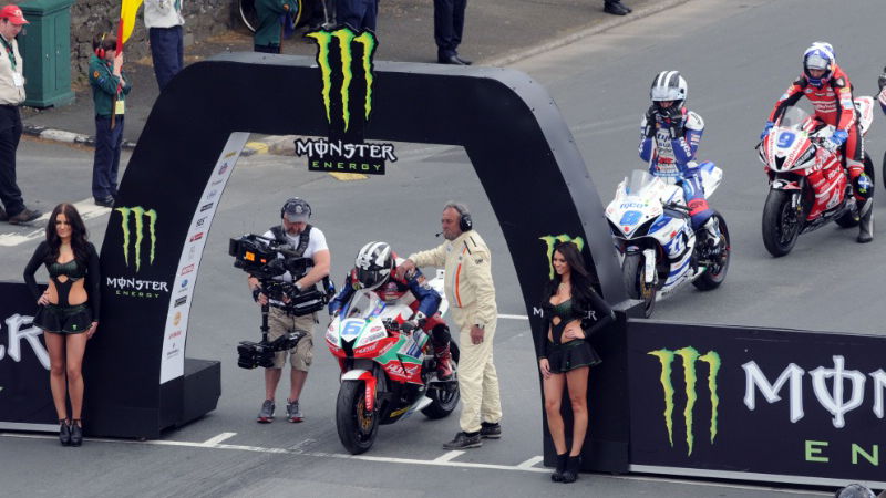 TT2014: Triple winner Dunlop staying grounded