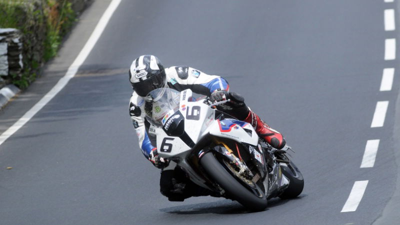 TT2014: Dunlop reigns supreme in Senior showdown