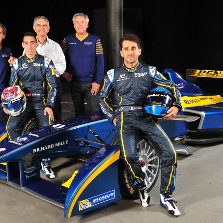 Usain Bolt gives Duval boost in Formula E