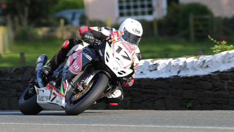 Classic TT: Kneen in for injured Donald