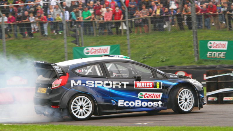 Elfyn and Gwyndaf Evans steal the show at Rallyday