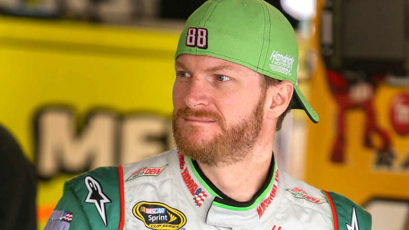 Earnhardt turns 40 ahead of crucial Chase race