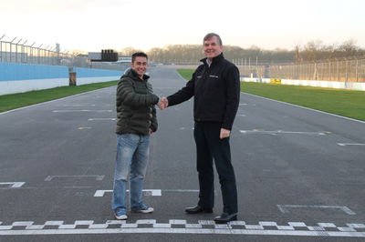 Donington Park to sponsor Leon Haslam