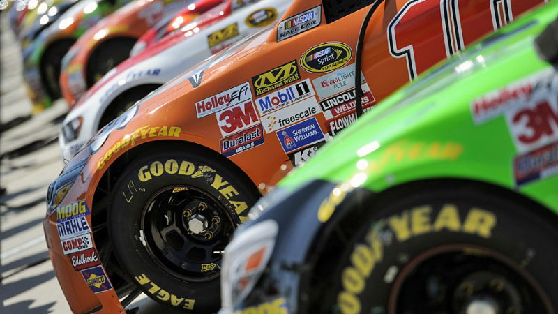 Max Yamabiko: The NASCAR tyre temptation