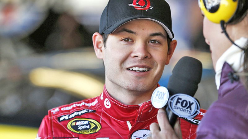 Kyle Larson pulled from race after fainting