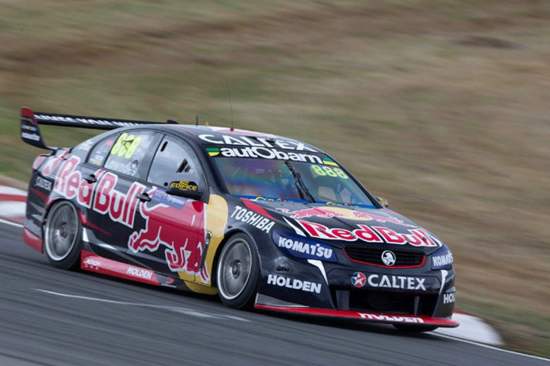 Lowndes eases to race one victory at Tasmania