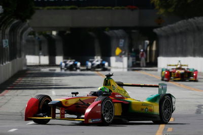 Buemi wins after first corner pile up in Monaco