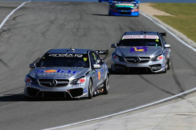 Davison denies Lowndes the tonne at Perth