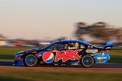 Davison denies Lowndes the tonne at Perth